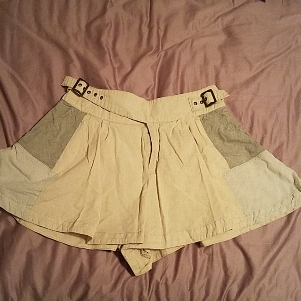 FP buckle shorts s0